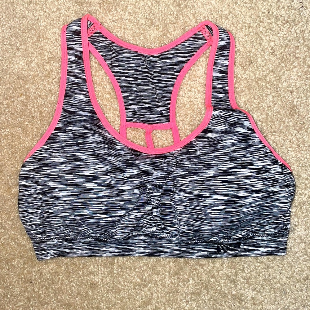 Sports Bra, Great Condition and Super Cute! Fits Like a Medium (No Tag)